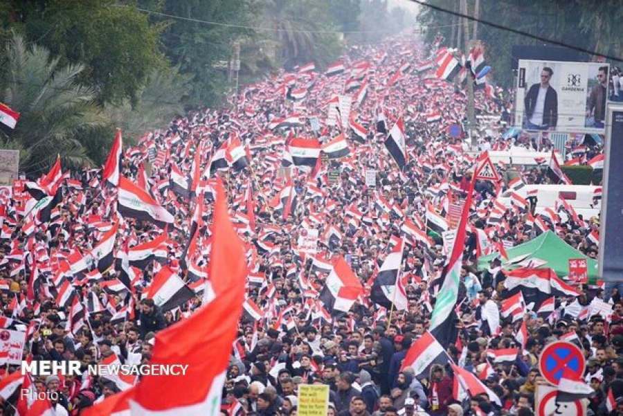 بغداد میں امریکہ مردہ باد کے فلک شگاف نعرے/ کئی ملین عراقیوں کا امریکہ کے خلاف احتجاج