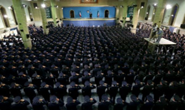 السید القائد یستقبل منتسبی القوة الجویة فی ذکری بیعتهم التاریخیة للإمام الخمینی
