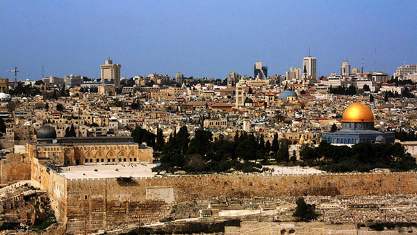 أضواء على القدس