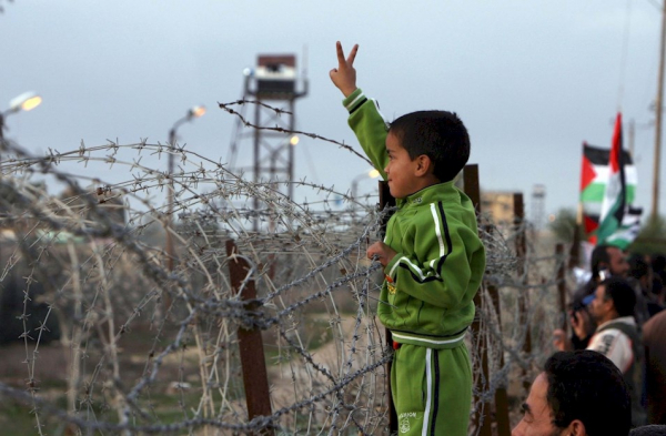 الفلسطينيون يُعلون الصوت رفضاً للأطماع الصهيونية وتنديداً بالهجمة المحمومة علي &#039;الأقصي&#039;