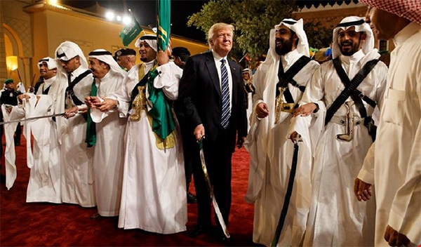 ترامب وقطر: تأزيم الملفات الخارجية لن يفكك حصاره الداخلي