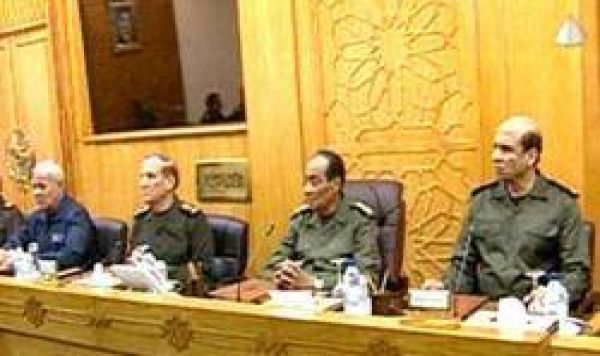 العسكري ابقى نظام مبارك في كافة مؤسسات الدولة