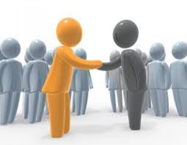 آداب التعامل مع الإخوان والأصدقاء