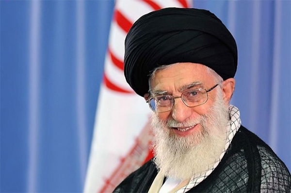 قائد الثورة يشيد بمشاركة الشعب الايراني الواسعة في الانتخابات