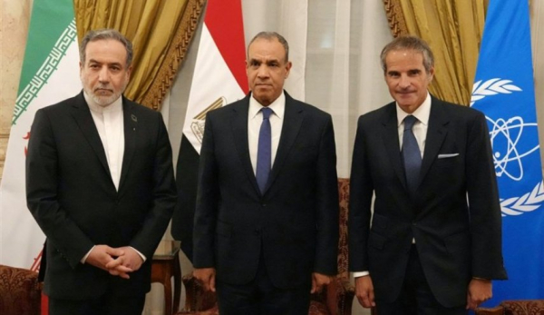 لقاء القاهرة بين عراقجي وغروسي.. وتداعيات العدوان على ايران