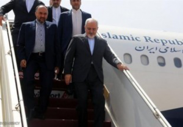 ظريف: ايران ستعرض في القمة الاسلامية مواقفها تجاه فلسطين والخطر الصهيوني