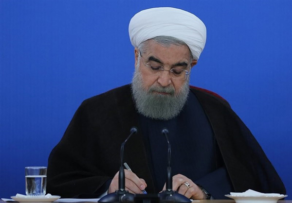 روحاني: قوى الامن ستواصل جهودها لكشف كافة ابعاد الهجمات الارهابية