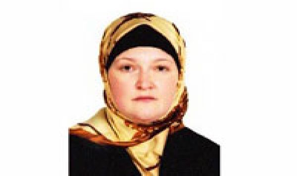 سويدية تعتنق الإسلام في إيران