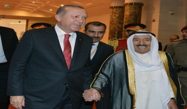 إردوغان خلال جولته الخليجية: &quot;جو ودي&quot; في الكويت وبحث في مكافحة الإرهاب بالسعودية