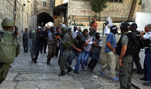 توتر في القدس خشية اعتداءات اسرائيلية جديدة ودعوات فلسطينية إلى جمعة غضب نصرة للأقصى