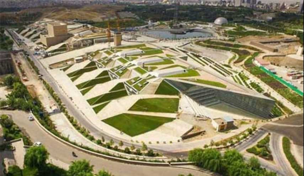 بالصور: ايران تحتضن أكبر حديقة للكتب في العالم!