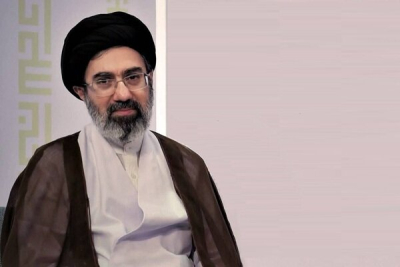 قائد الثورة الإسلامية: تقدم أي وطن مرهونٌ بجناحي العلم والعمل