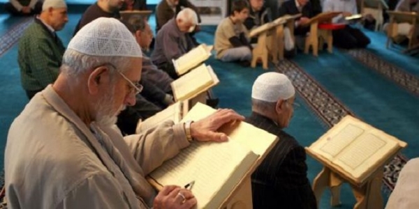 دراسة تتوقع أن يصبح الإسلام أكبر دين في العالم