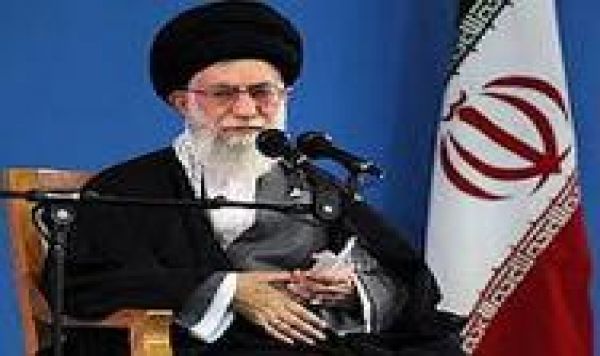 الإمام الخامنئي: المرأة الإيرانية إفتتحت عهداً جديداً للنساء في العالم