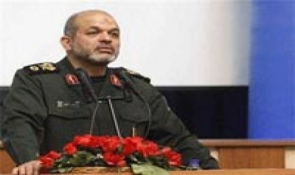 وزير الدفاع الايراني : السنة الجديدة ستكون مثمرة ومليئة بالانجازات