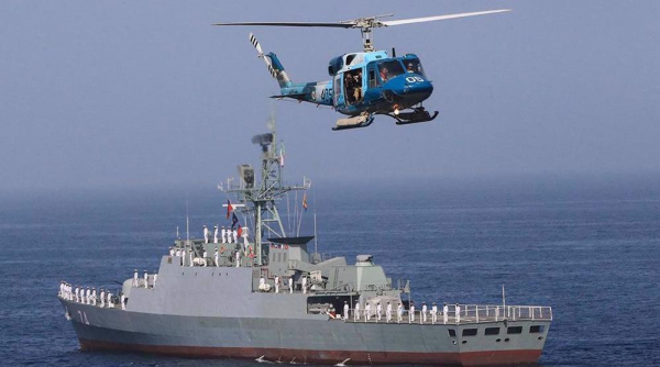Iran’s strong defense chain in high seas ready to repel threats: Senior Navy commander