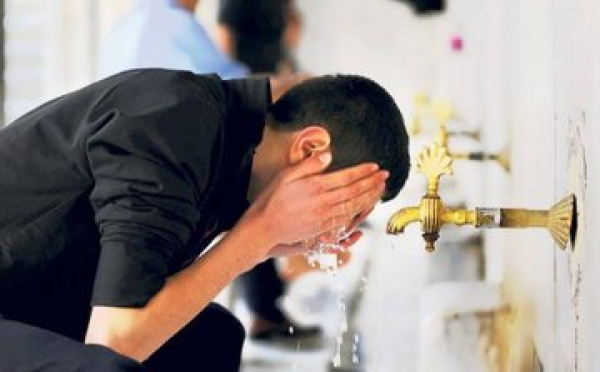 Why Is There a Difference Between Shiʿi and Sunni Wuḍūʾ?