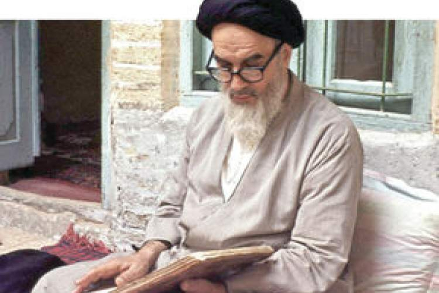 Imam Khomeini&#039;s advice on using opportunities and avoiding corruption