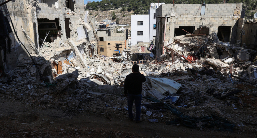 Israeli bulldozers demolish homes in West Bank; Hamas urges UN to stop &#039;war crimes&#039;