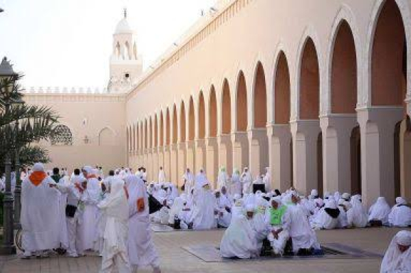Does debt prevent Hajj from becoming obligatory?