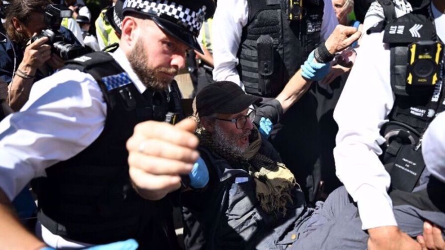 UK police arrest activists protesting US aggression on Iran near RAF base