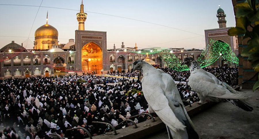 Why do Shiʿa pray five daily prayers in three time periods?