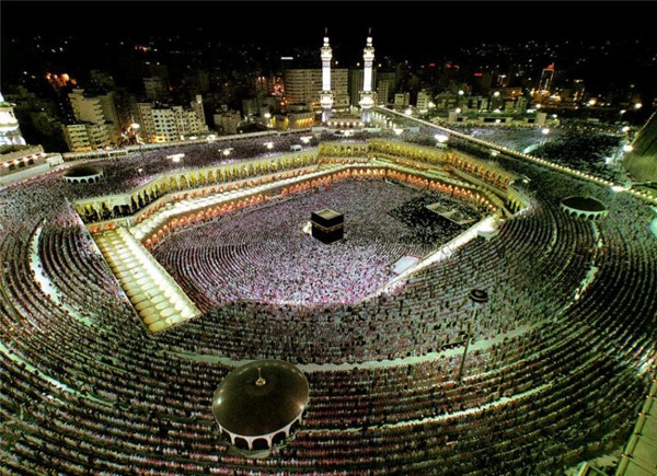 آثار حج، رونق اقتصادی