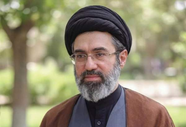 رهبر انقلاب: ایران اسلامی بساط سوءاستفاده‌های دشمن از تنگه هرمز را برخواهد چید