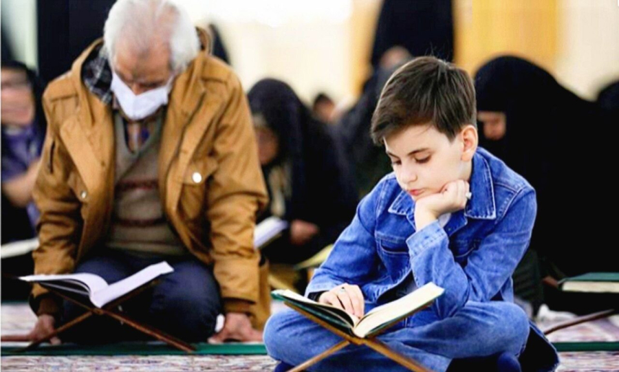 مقصود از روایاتی که می‌گویند کودک تا هفت سال سرور و آقاست، چیست؟