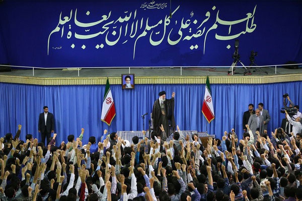 دیدار جمعی از دانشجویان با رهبر انقلاب
