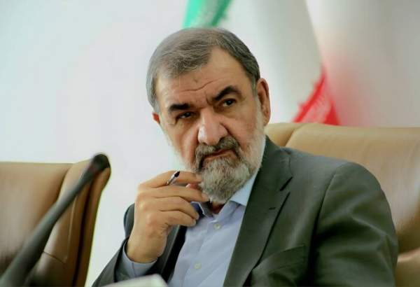 رضایی: ایران در برابر هیچ تهدیدی از حقوق و منافع ملت خود عقبنشینی نخواهد کرد