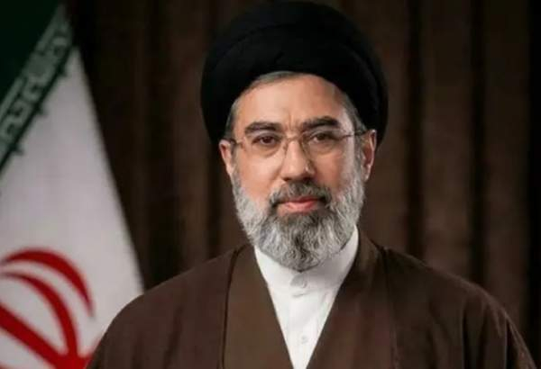 باید با حفظ وحدت نقشه‌های دشمن را خنثی کنیم