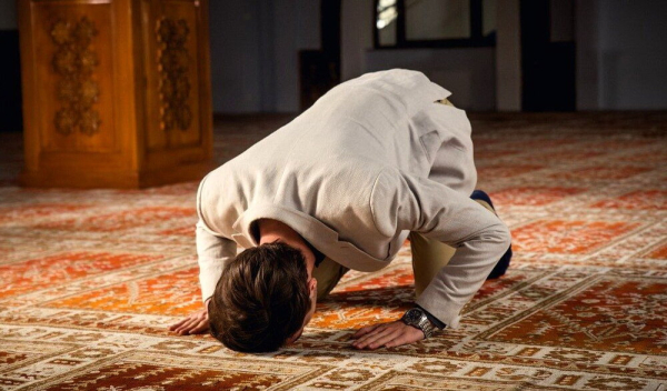 راهکار طلایی برای جذب بی‌نمازها