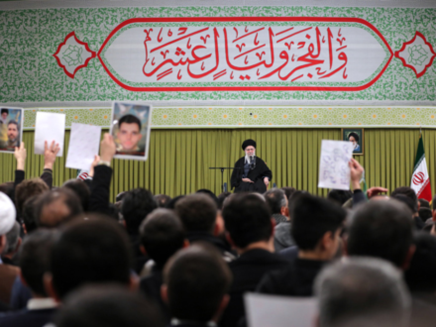 بیانات در دیدار اقشار مردم به مناسبت چهل‌وهفتمین سالگرد پیروزی انقلاب اسلامی