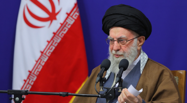 L’Ayatollah Khamenei, porte-étendard de la résistance à l’impérialisme américain