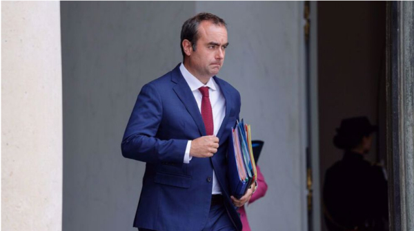 Sébastien Lecornu remet sa démission, Emmanuel Macron l’accepte