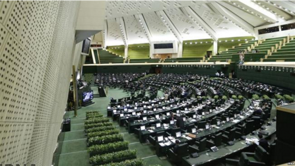 Face aux sanctions américaines, l’Iran riposte