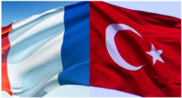 La France et la Turquie contre les kurdes