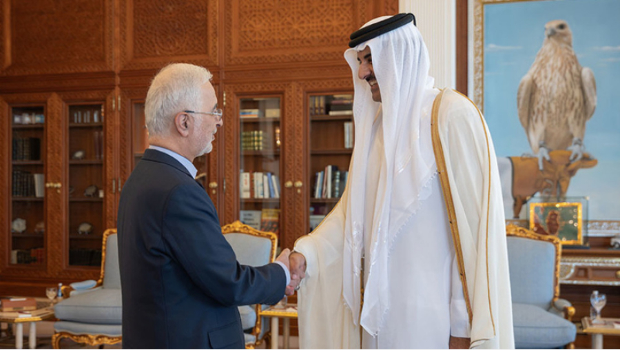 Le ministre iranien de l’Intérieur transmet un message de Pezeshkian à l’émir du Qatar