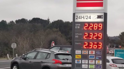 France : l’essence atteint 2,11 euros le litre, un record historique