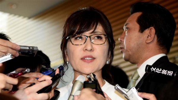 La nouvelle ministre japonaise de la Défense, a critiqué la Corée du Nord et la Chine pour leurs récents actes militaires