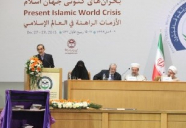 La mission principale des penseurs du monde musulman est de connaître et dénoncer les plans sataniques des ennemis de l&#039;islam