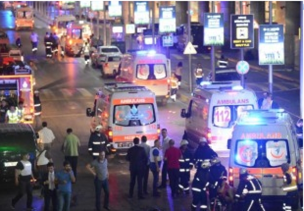 Des attentats frappent l&#039;aéroport d&#039;Istanbul