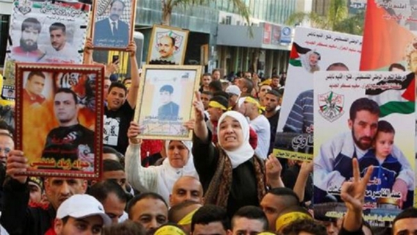 30 détenus palestiniens transférés à la prison d’Asqalan