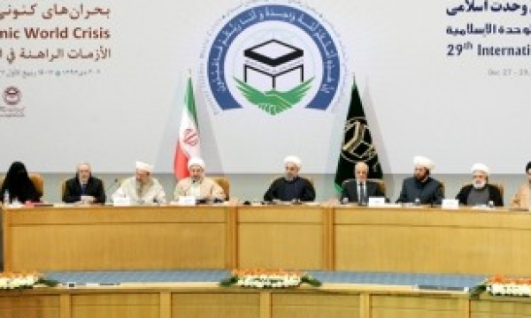 e premier devoir des oulémas consiste à rapporter l&#039;indépendance aux pays islamiques