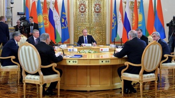 Lavrov: les politiques anti-russes de l’Occident se poursuivent