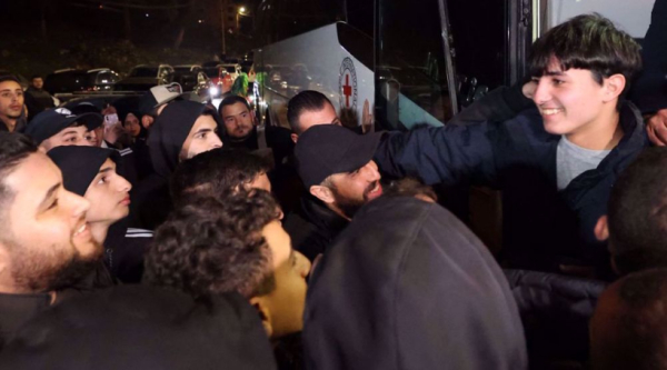 Échange de prisonniers : 30 prisonniers palestiniens et 16 captifs israéliens et étrangers libérés