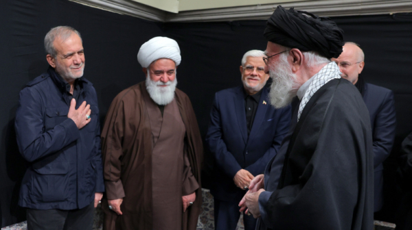 Le président iranien remercie le Leader pour son appui à son gouvernement et promet de poursuivre sur la voie du progrès