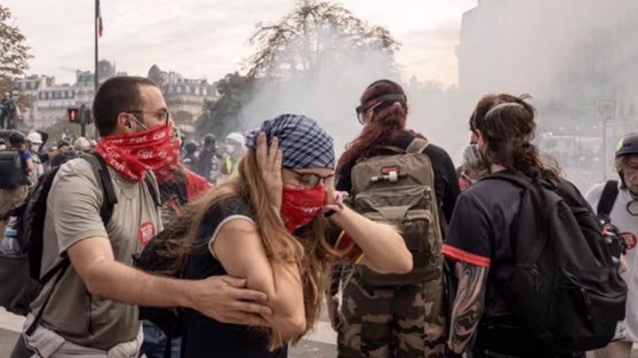 France: Nuñez autorise les grenades assourdissantes malgré leur suspension lors des mobilisations lycéennes