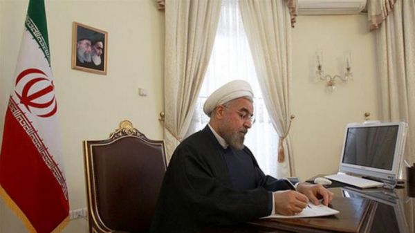 Iran: Rohani annonce une loi antiaméricaine au ministère des AE